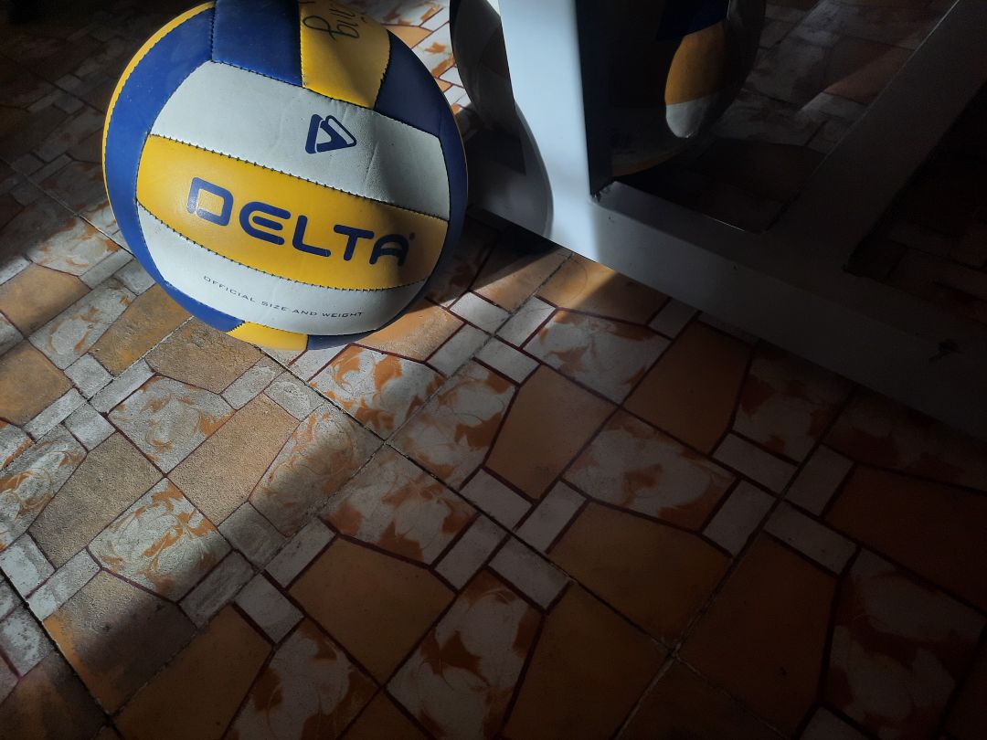 Sản phẩm tốt, giao hàng siêu nhanh và khi chơi cũng khá đằm tay, ok trong tầm giá