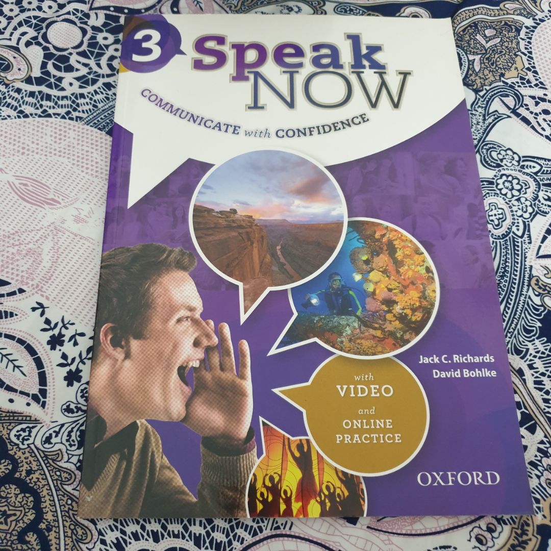 Sách đẹp, mới tinh và bổ ích, có tổng cộng 8 chủ đề, mỗi chủ đề gồm 4 bài giao tiếp căn bản. Phía sau có phần Audio and Video scripts và Vocabulary index để tham khảo. Cuối trang sách còn có mã để vào trang online học. ?
Mình thấy sách khá ổn mọi người có thể mua về tham khảo học nha.
Cám ơn Tiki nhé, gửi hàng siu nhanh, đặt buổi tối là trưa hôm sau có liền. ?