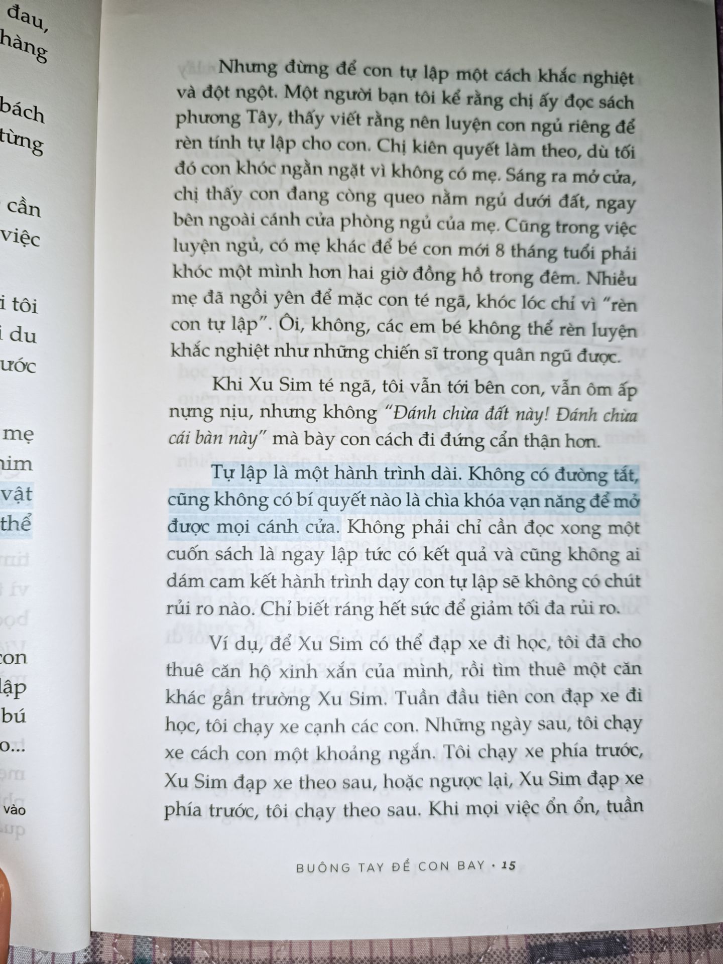 thực sự là 1 cuốn sách rất hay, từ ngữ gần gũi dễ đọc dễ hiểu, lôi cuốn, mình mua cuốn này vì đã đọc cuốn " Con nghĩ đi mẹ không biết" đọc cuốn sách giúp mình nhìn ra được nhiều vấn đề về việc nuôi dạy con, thấy bản thân mình còn thiếu sót và sai lầm rất nhiều, cảm ơn chị Hà