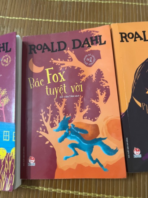 Câu chuyện về ba nhân vật rất hung ác với các con vật
Nhưng rất may gia đình cáo và các con vật khác đã tìm ra cách trốn và kiếm dc kho đồ ăn
Nhưng quả uống rượu của nhà Lửng có vẻ sai sai