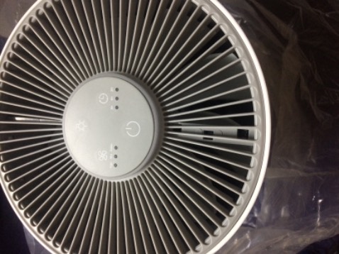 Máy lọc rất tốt đúng như mô tả, để quạt ở chế độ cao thì ồn nhưng để chế độ ngủ và thấp thì ít nghe tiếng hơn