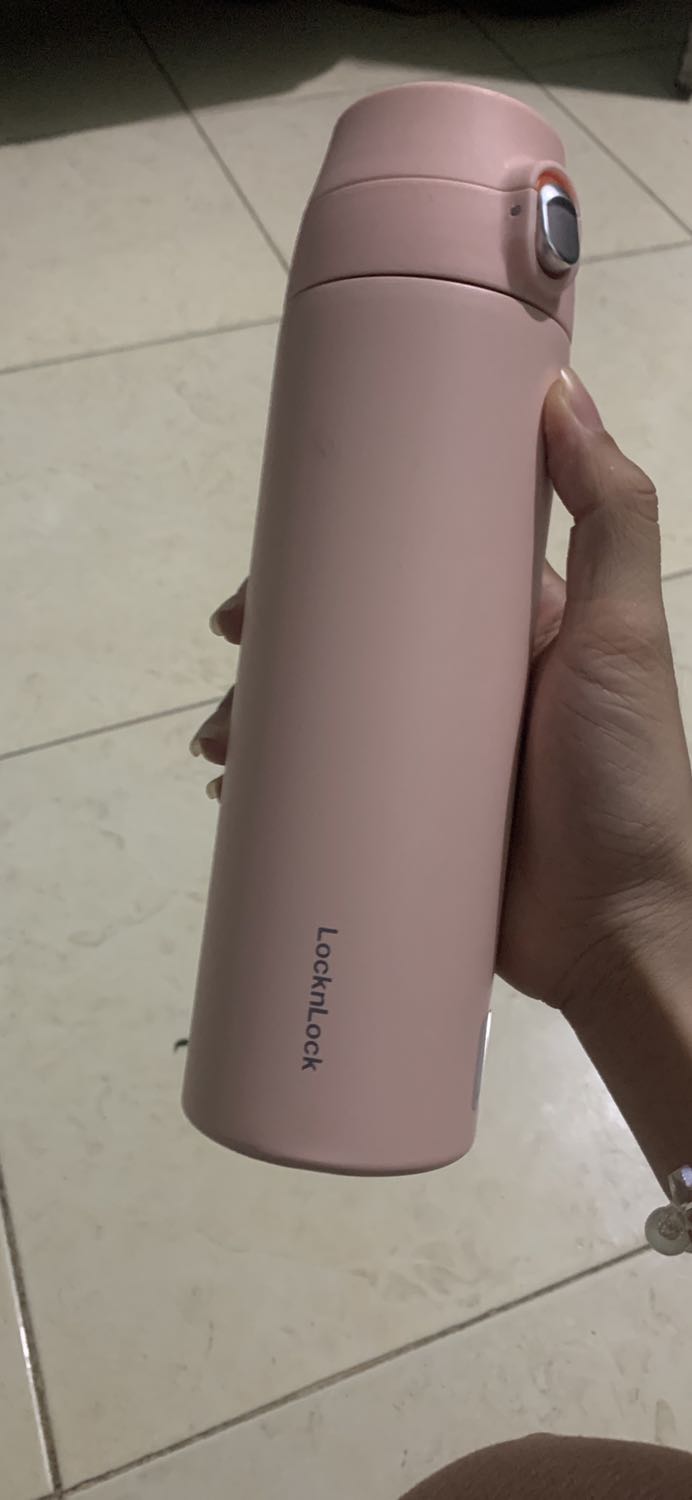 Lần đầu tiên mình mua ở tiki app mã hoàn 50k mà nhận hàng xong k thấy được hoàn :( Tuy nhiên bình đẹp nên cho shop 5*