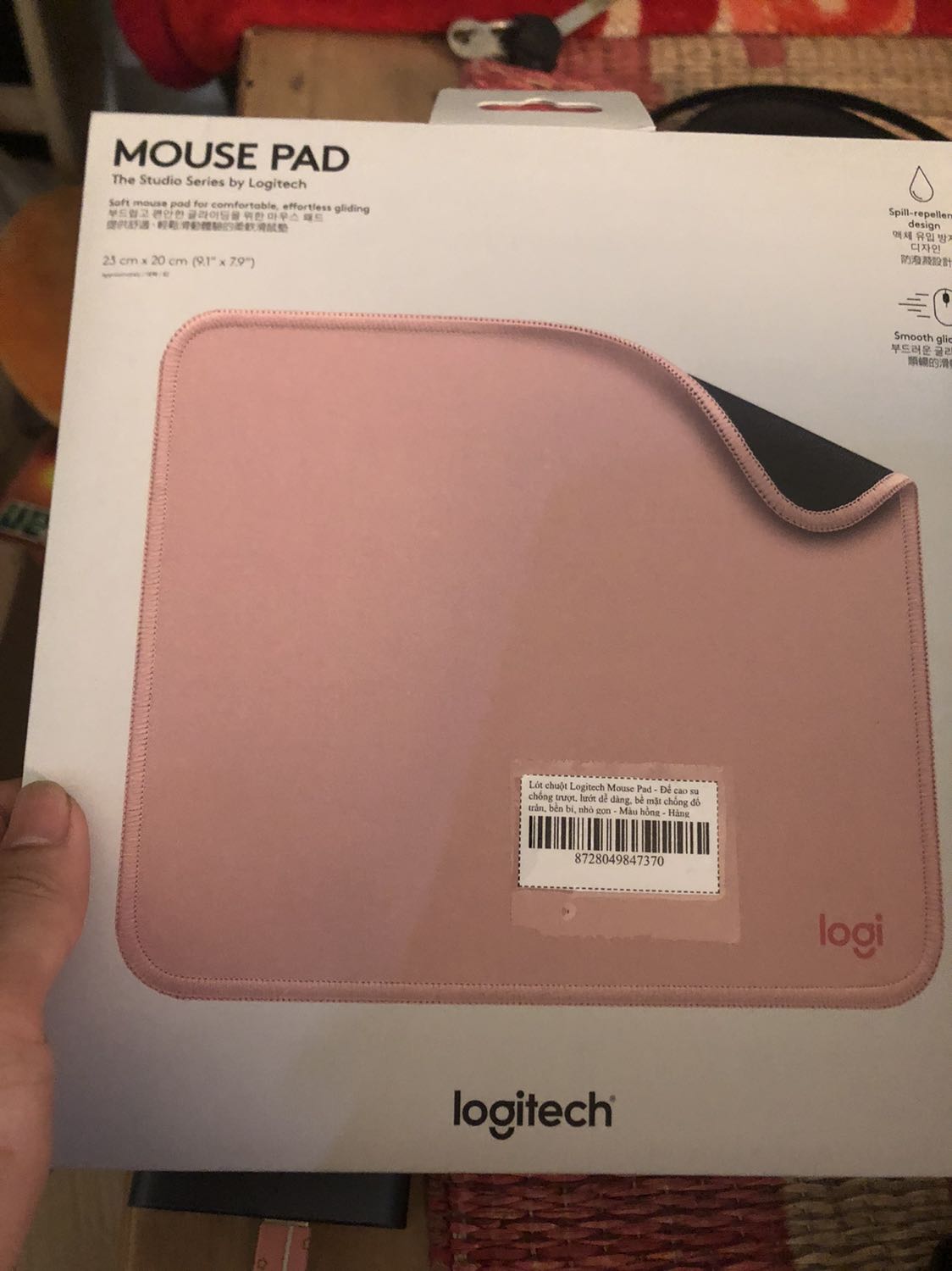 Nhỏ so với tưởng tượng. Đặt giao trong ngày mà ngày sau m giao. Chán ko tả đc. Nhưng thôi vì đây là lỗi của tiki ko phải do shop. Chứ ko cho mẹ 1 sao rồi. Làm ăn bát nháo