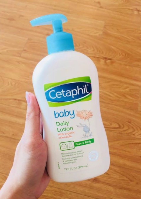 Giao hàng nhanh; đóng gói cẩn thận; cả nhà điều xài nên ưng ý lắm; đặc biệt mình bị viêm nang lông chân mà xài mướt đỡ hẳn; ko kích ứng da; đã mua lần thứ 3 vì cả nhà xài nên Hào lắm :(