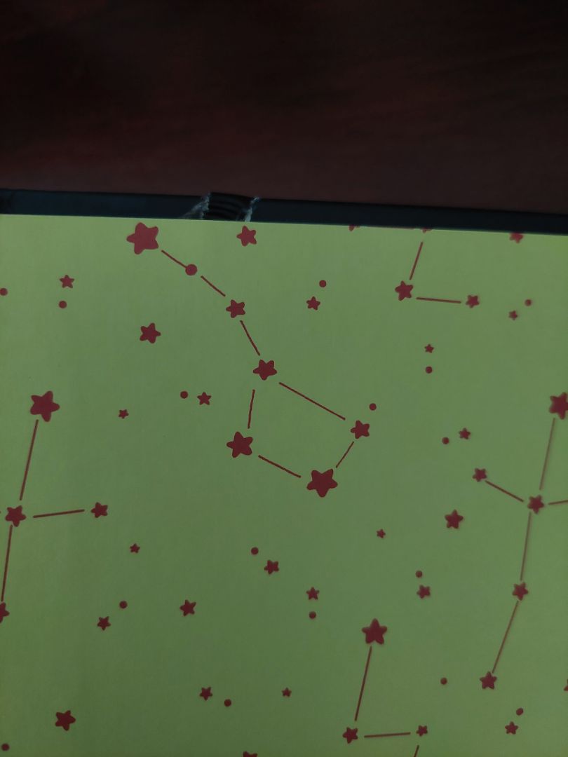 đóng gói sơ sài, bìa sách bị rách 1 ít