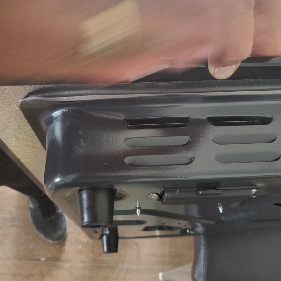 chào em! chị có mua 1 bếp âm bên em hiệu KAFF , khi lấy ra lắp đặt thì phát hiện sản phẩm bị cong đường viền sắt giáp với mặt kính, em cho đổi lại gấp dùm chị nhé! chào em! chị có mua 1 bếp âm bên em hiệu KAFF , khi lấy ra lắp đặt thì phát hiện sản phẩm bị cong đường viền sắt giáp với mặt kính, em cho đổi lại gấp dùm chị nhé!