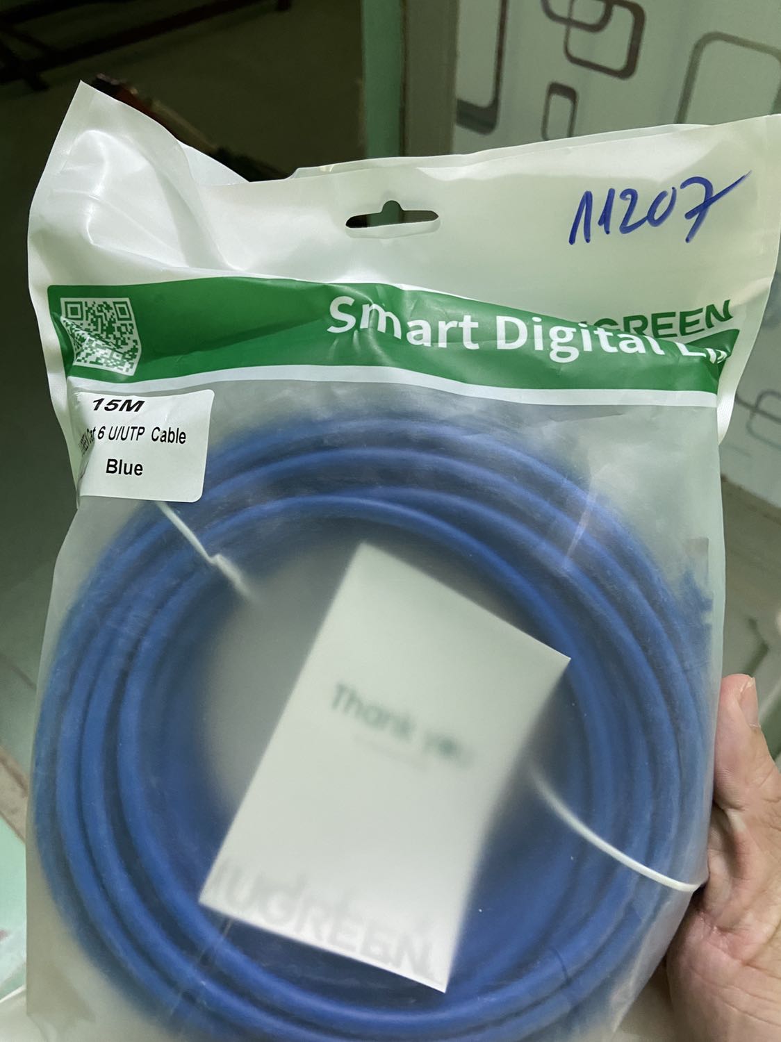 Giao hàng nhanh, chính hãng, có cả tem bảo hành. Dây cứng cáp.