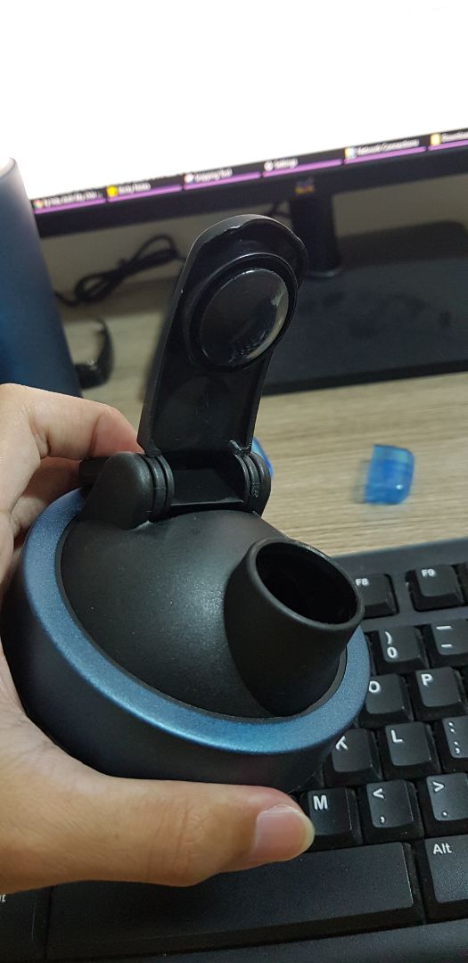 Mới mua xài ổn, lâu dài chưa biết. Bị cái là nắp có cánh quạt không tháo ra được, vệ sinh rất khó khăn. Mất thời gian hơn nhiều so với bình lắc nhựa thường.