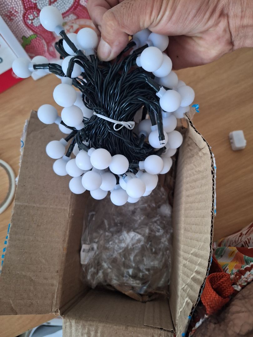 Giao thiếu phần thiết bị năng lượng mặt trời. Sẳn phẩn ko giống hình ảnh