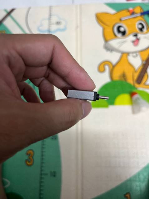 Nhỏ gọn, giá rẻ mà tiện dụng. Cắm con chuột ko dây vô dùng cho con mac khoẻ rẻ luôn