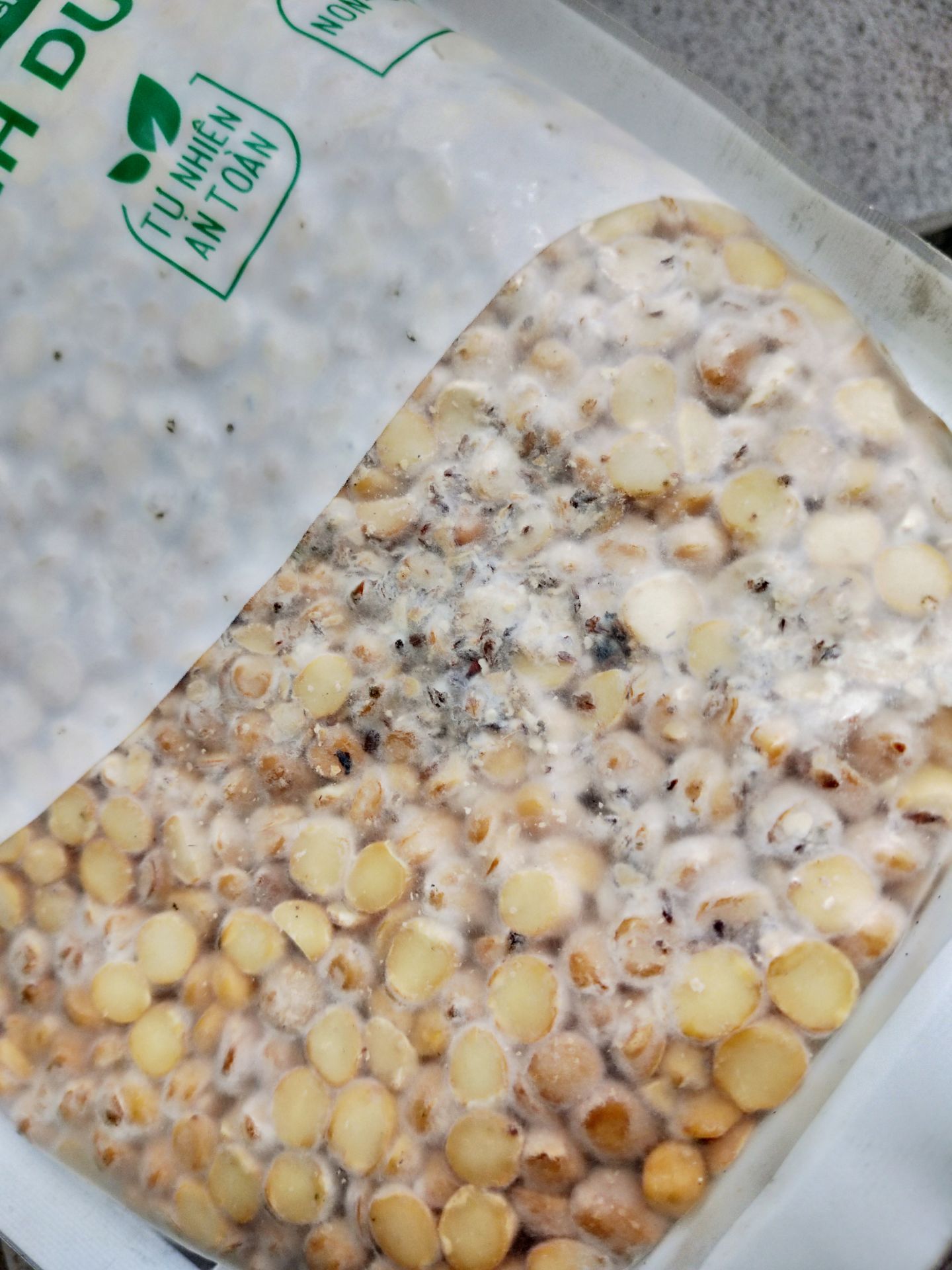 hạt không đẹp nhưng vo kỹ thì ăn bình thường