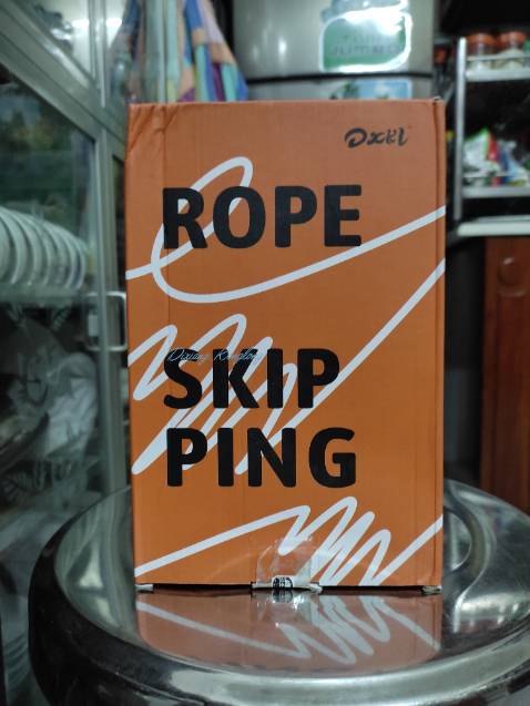 Đóng gói rất cẩn thận, dây cho cảm giác khá chắc chắn. Nhảy khá êm. Mình xin không đánh giá về độ chính xác hay độ bền của bảng thông tin nhé vì mình chưa biết ra sao.