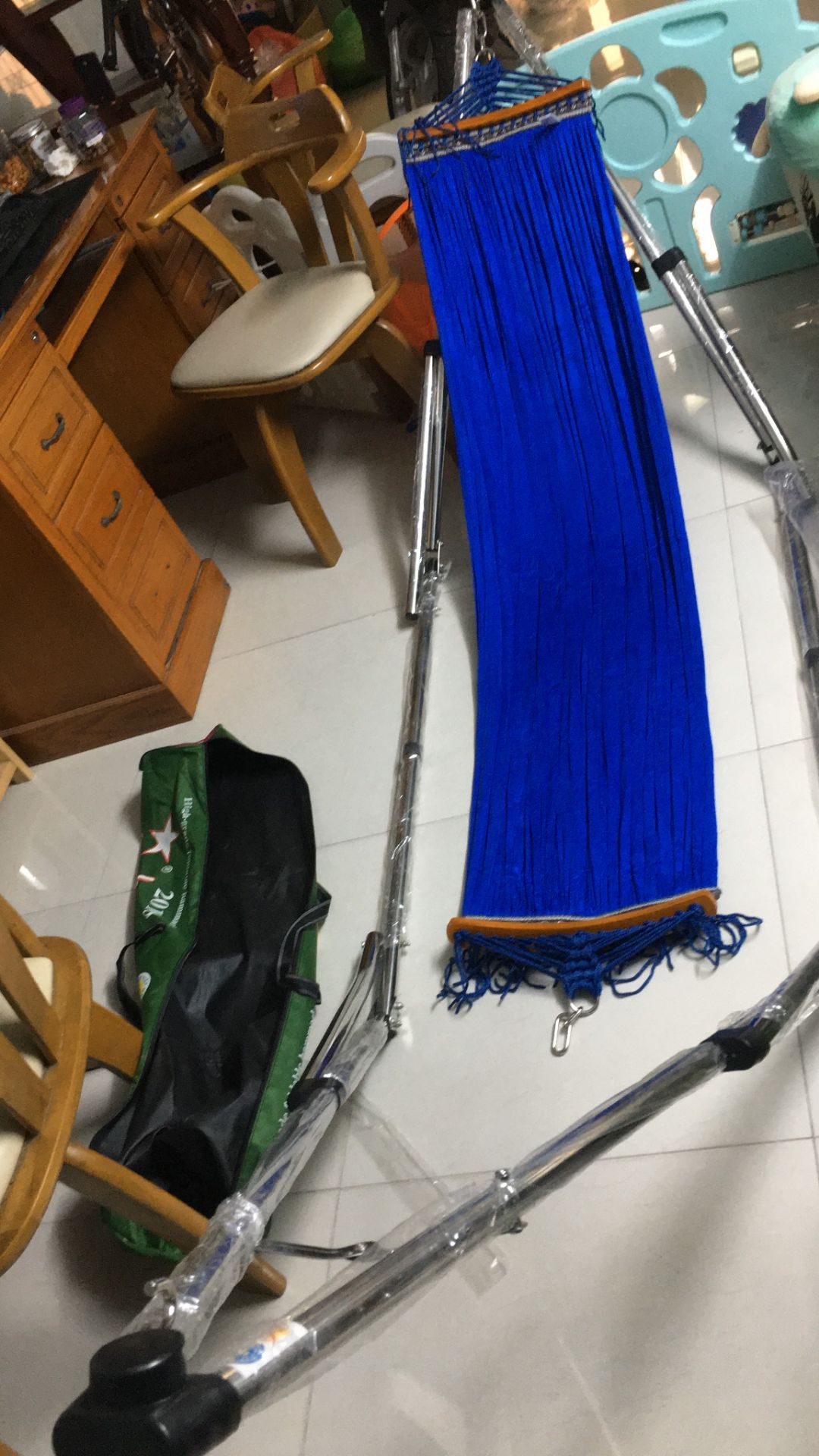 shop giao hàng mà vái võng ngắn vậy thì treo kiểu gì? tiki là 1 đơn vị đại diện bán hàng vậy phải quản lý được chất lượng của các sản phẩm bán thông qua tiki chứ. Tôi cần 1 câu trả lời shop giao hàng mà vái võng ngắn vậy thì treo kiểu gì? tiki là 1 đơn vị đại diện bán hàng vậy phải quản lý được chất lượng của các sản phẩm bán thông qua tiki chứ. Tôi cần 1 câu trả lời