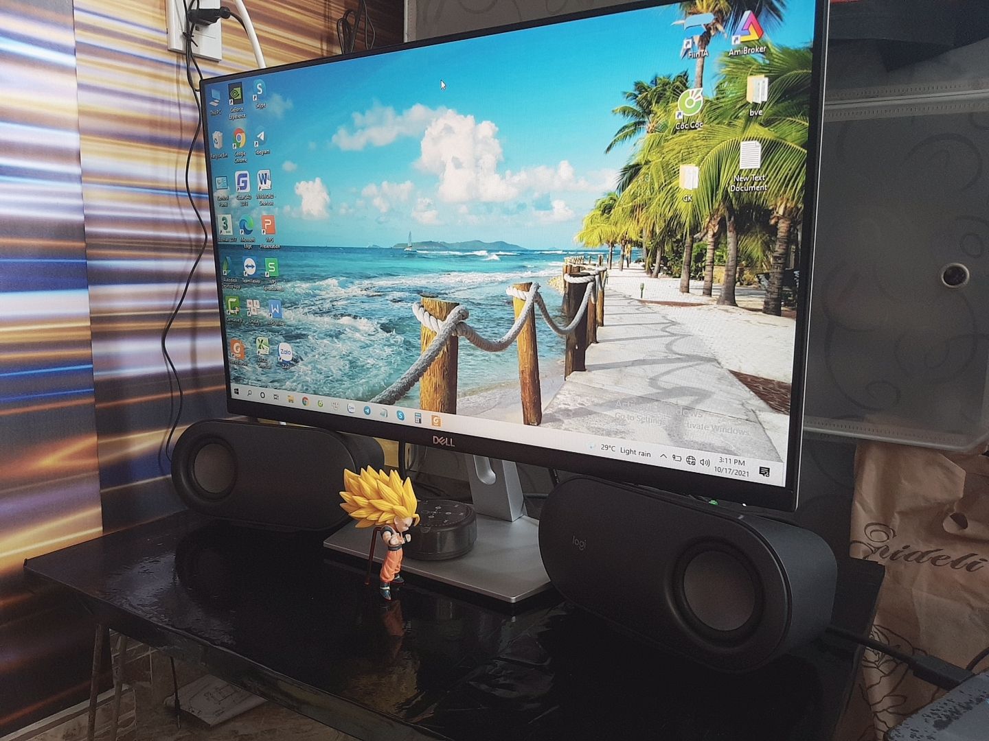 màn hình đẹp lắm, săn sale dc giá 37xxx thôi , giao hơi lâu ở trug tâm tp mà 1 tuần mới có, ko biết có j thi bảo hành thế nào nhỉ?