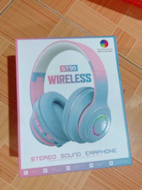 Âm thanh rõ, màu khá đẹp mắt, nói chung rất thích cho shop 1 like.