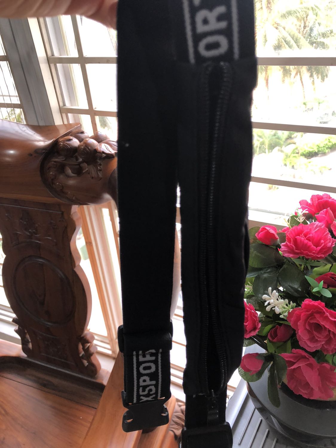 Chưa tới 100k mà có cái bell đeo hông đựng điện thoại để đi bộ, quá ưng cái bụng!