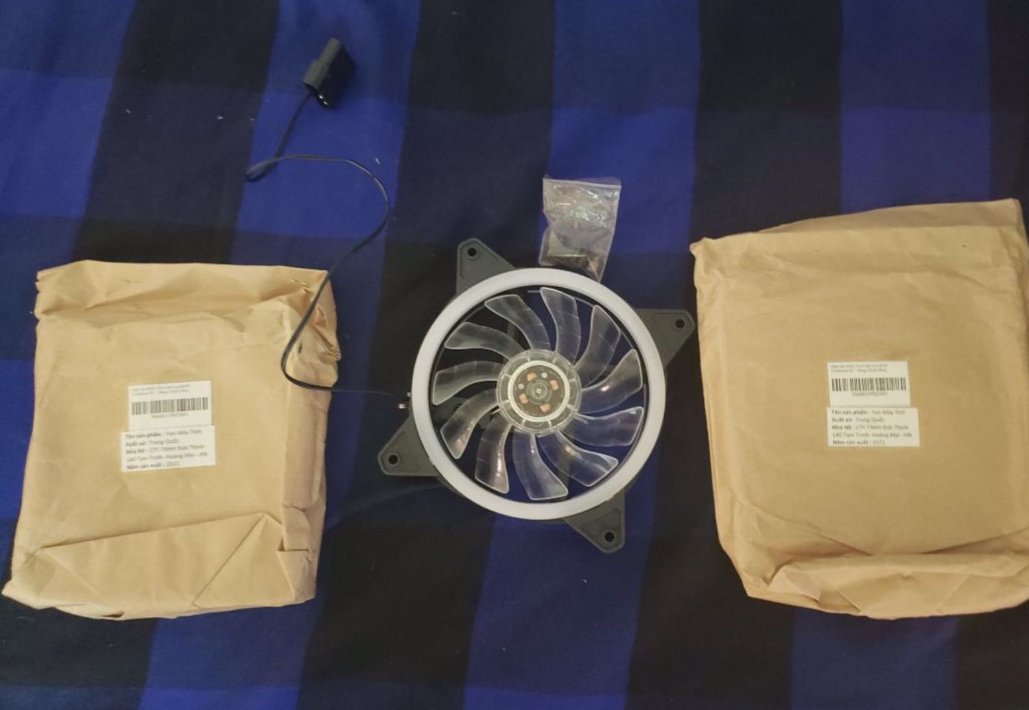 Đóng gói cẩn thận,giao hàng nhanh,giá tốt. Dùng chắc ổn