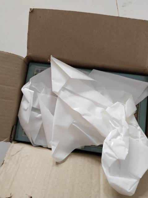 Giáo đúng hẹn. Đóng gói tốt. Sách mới . Rất hài lòng