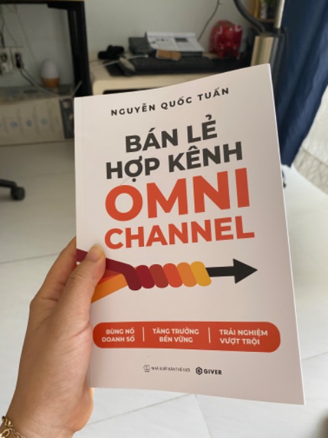 một quyển sách rất đầy đủ về bán lẻ hợp kênh Omni Channel được đúc kết từ chính kinh nghiệm thực chiến nhiều năm của tác giả.