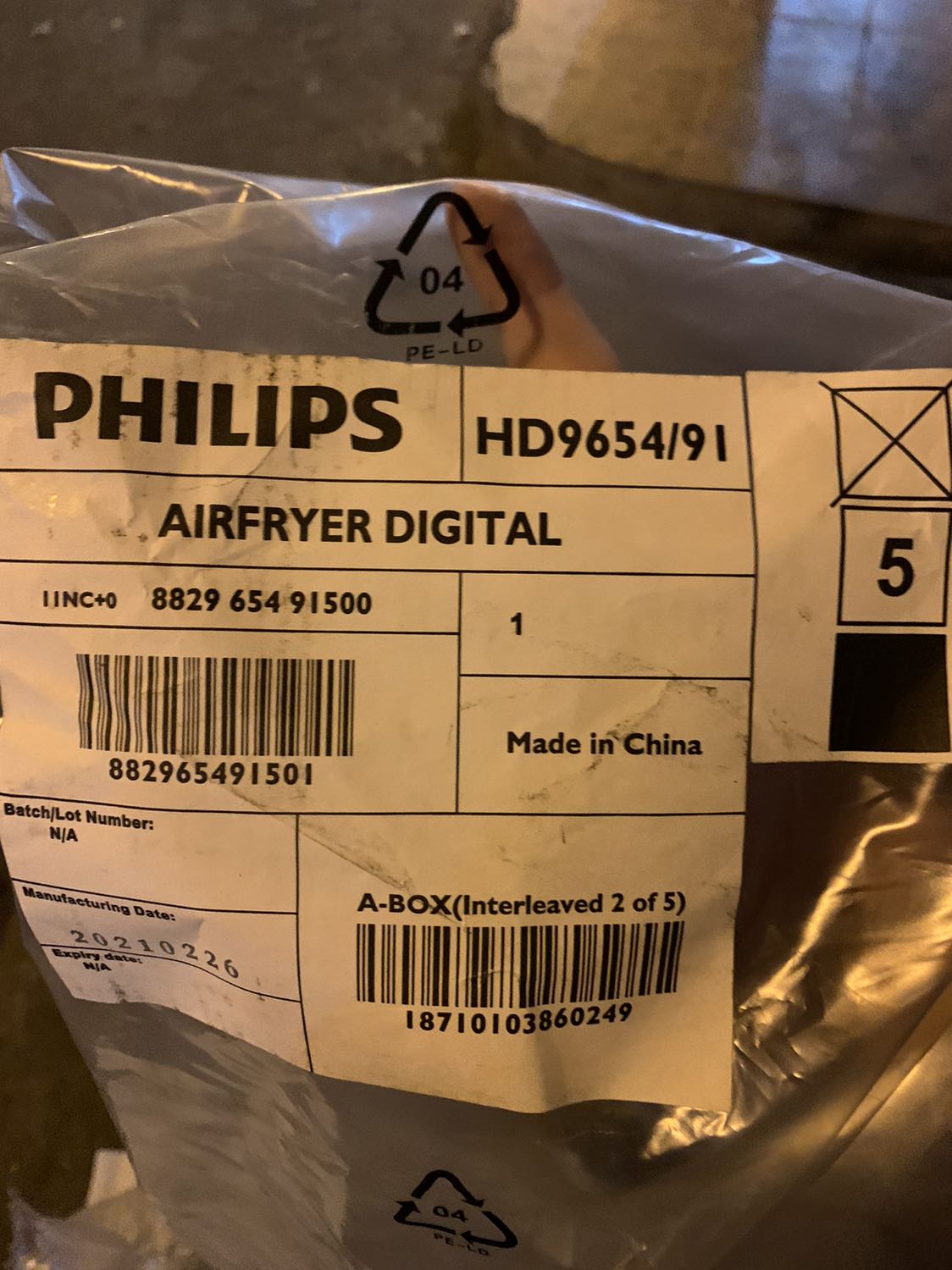 treo đầu dê bán thịt ***.
“hàng nhập khẩu HD9654/90” dành cho thị trường châu âu mà giao hàng là mã 91 thị trường Việt Nam. Khá thất vọng vì thông tin shop ghi không đúng!