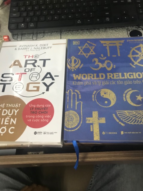 Tiki làm ăn giả dối. Coi thường khách hàng. 
Đặt mua xong giá 348k. 
Vào lại thì thấy giá là 301k. 
Hay tiki khuyến khích khách hàng bom hàng.