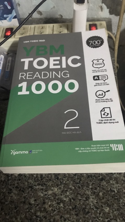 Sách tốt, giấy xịn, nhìn là biết sách real :))) nói chung chất lượng sách không bàn cãi. Chỉ là nội dung thì có vẻ chưa cập nhật lối ra đề Toeic mới. Mong nxb cập Nhật sách mới hơn đến người đọc