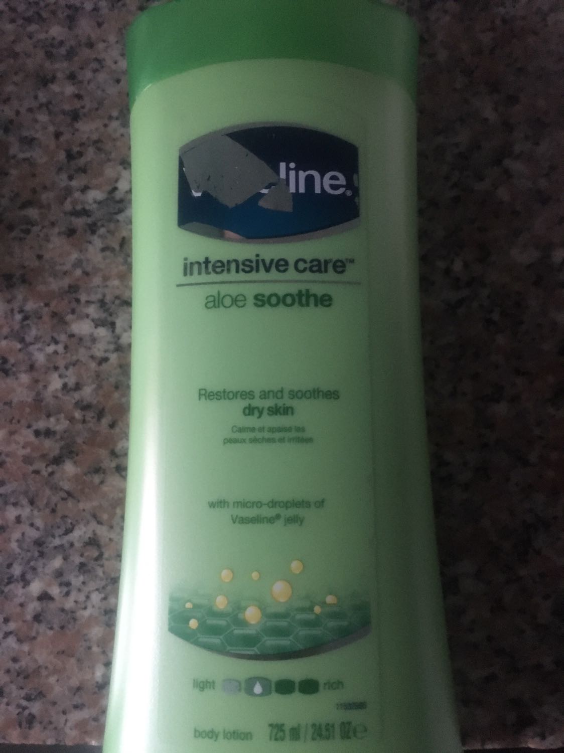 Sữa ko có bọt, cảm giác dít khi tắm, tệ thật