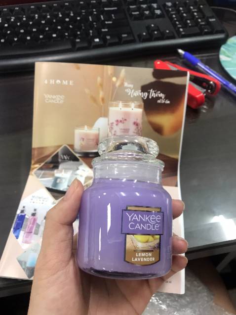 Giao hàng nhanh, mùi rất ngọt, hơi nồng,