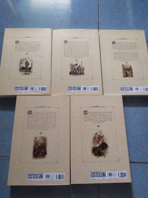 Tiki giao hàng nhanh. Chăm sóc khách hàng nhiệt tình