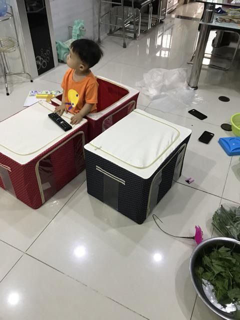 Radom màu khá ổn, mình nhắn shop là lấy màu tối, dẫu biết là chắc shop chẳng đọc đâu nên mới lọt 1 màu sáng. Nhưng vậy là cũng ok r. 
Tiền nào của nấy! Giá cả hợp lý , chất lượng tương ứng giá tiền. 

!!!!!!!!!!!!!!!!!!!!!!!!!