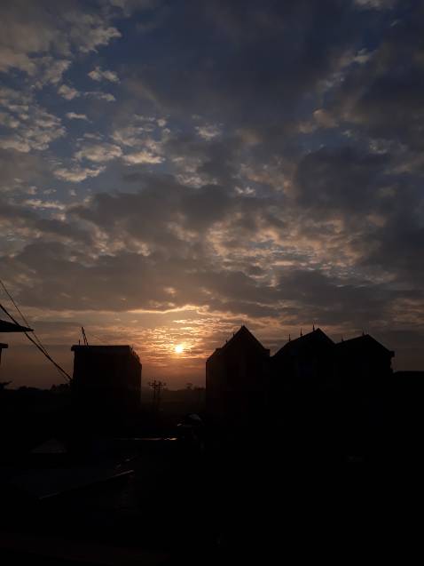 Sách đẹp, riêng mua sách ở tiki trading giá rất ổn, như cuốn này mua chưa app mã có 93k ở bên s thì app mã vẫn hơn 100. Sách bọc seal hộp còn nguyên vẹn ko bị móp. Nói chung trải nghiệm mua sách ở tiki ổn hoen sraats nhiều. Giao lại nhanh rất đúng lịch