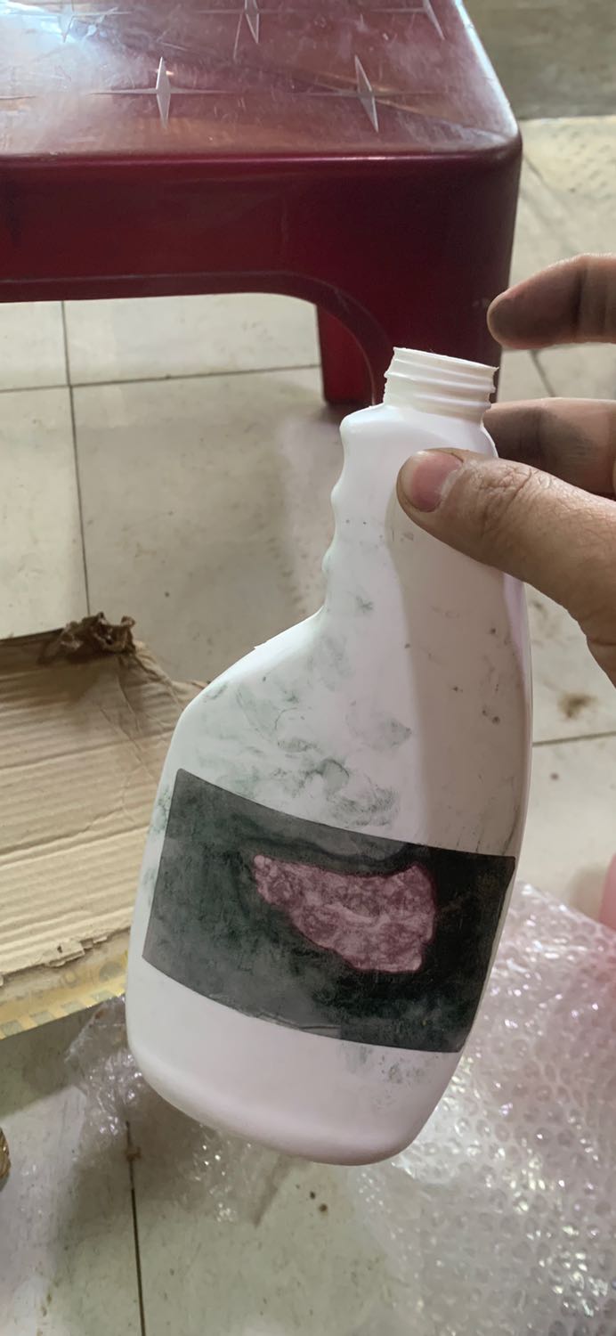 Nhận được hàng sau một thời gian chờ đợi. Nhưng dung dịch chảy hết, vận chuyển quá sơ xài