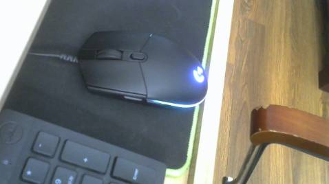 Các bạn nào còn e dè xem shop này có mua được không thì mình cam đoan shop này 100% uy tín nhé, mình mới mua xong đây. Shop gói nghém kĩ càng, bóc muốn hụt hơi, hộp giống như trong hình. Chuột mới chính hãng xài rất ngon, nhanh và nhạy, vô được phần mềm. Rất thích hợp để pvp Minecraft. Mình rất hài lòng dịch vụ của shop!