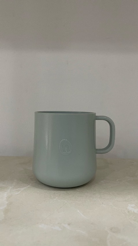 Ly đẹp, bền, giao nhanh. Nhân viên shop tư vấn nhiệt tình, hàng chính hãng. Nên mua ❤️❤️