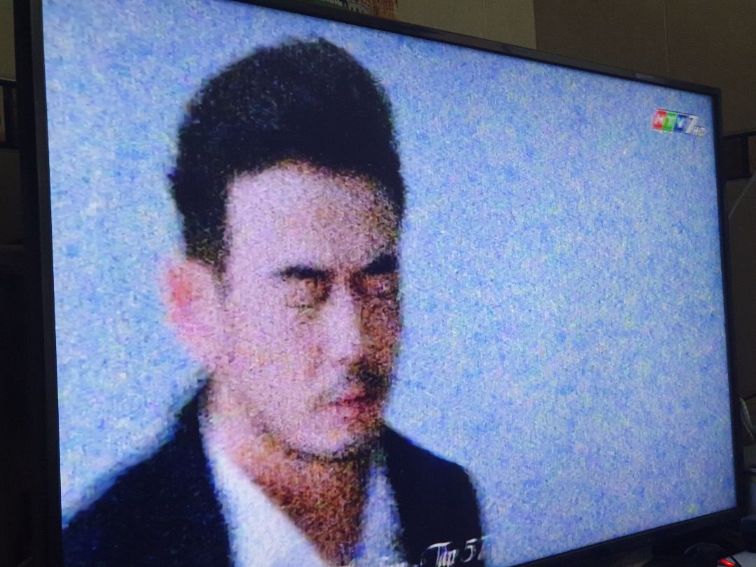 Dịch vụ giao hàng nhanh.
Mình sử dụng không cải thiện được nhiễu tín hiệu . Shop trao đổi với mình nếu nhiễu do dây dẫn thì  bộ khuếch đại tín hiệu này không cải thiện được. Vì vậy mình cũng không biết hiệu quả của bộ sản phẩm này đến đâu và áp dụng trong trường hợp nào, nên mình xin rút đánh giá cũ tạm đánh giá 4 sao. Ai có nhu cầu sử dụng nên tìm hiểu kỹ, trao đổi với shop hoặc liên hệ kỹ thuật viên bên ngoài kiểm tra tín hiệu thế nào để tránh trường hợp mua rồi không sử dụng được do không phù hợp nhé!