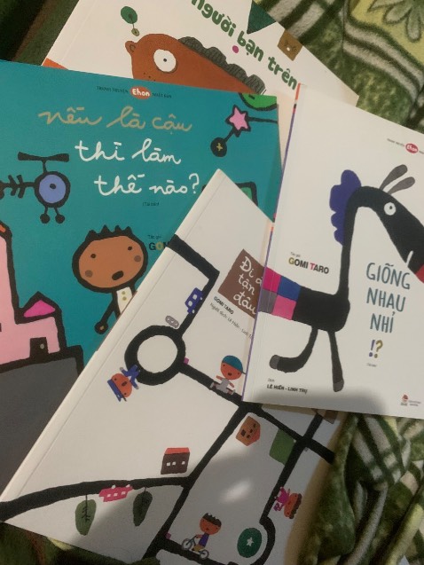 Màu sắc tranh truyện in sắc nét. Không có mùo giấy. Muốn mua hết các bộ mà sợ bé không hợp tác 😌