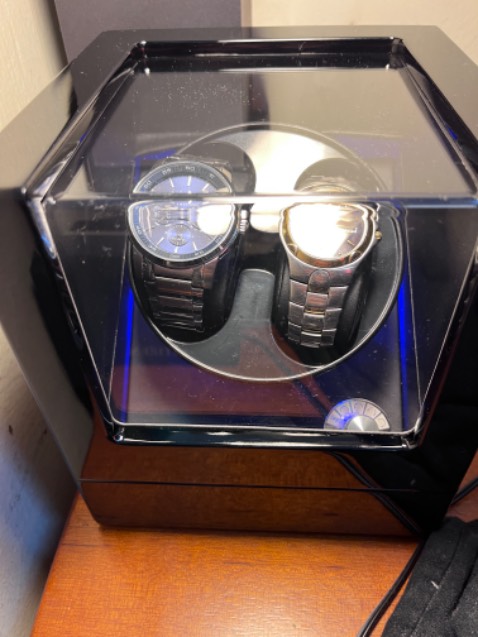 Sản phẩm rất đẹp, giống như quảng cáo, shop giao hàng nhanh, đóng gói cẩn thận.