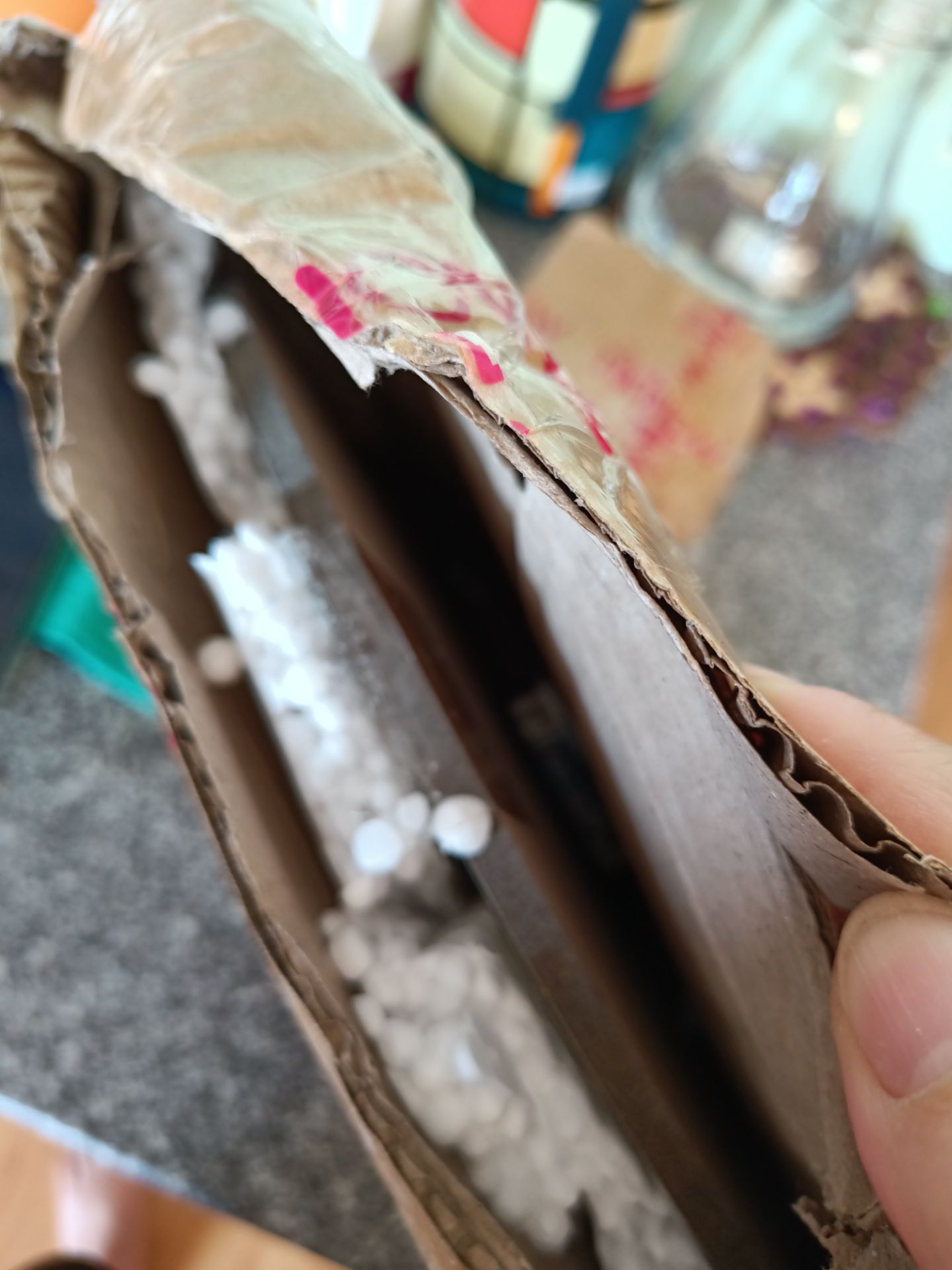 mua 2 cái nhưng chỉ nhận được 1 cái. đề nghị giải quyết sớm