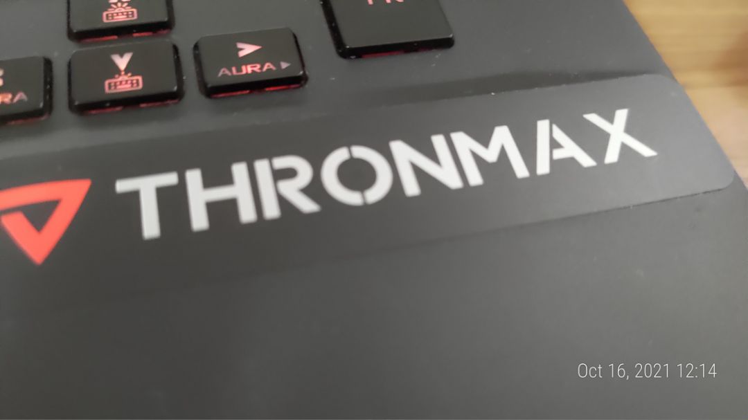 hàng chất lượng hình ảnh rõ, auto focus nhanh. phụ kiên tripod kèm theo khá bất ngờ.