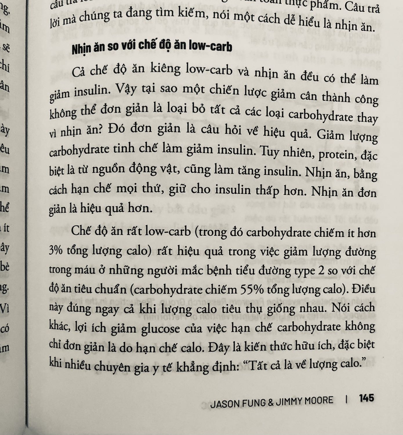 Dịch hơi khó hiểu. Lợn cợn sao đó, không được trôi chảy như đọc tiếng Anh. Mình mua cho người nhà đọc mà sách dịch như người nước ngoài nói tiếng Việt vậy thì sao có hứng thú đọc đây. Hơi tiếc vì bìa và giấy in rất chuẩn.