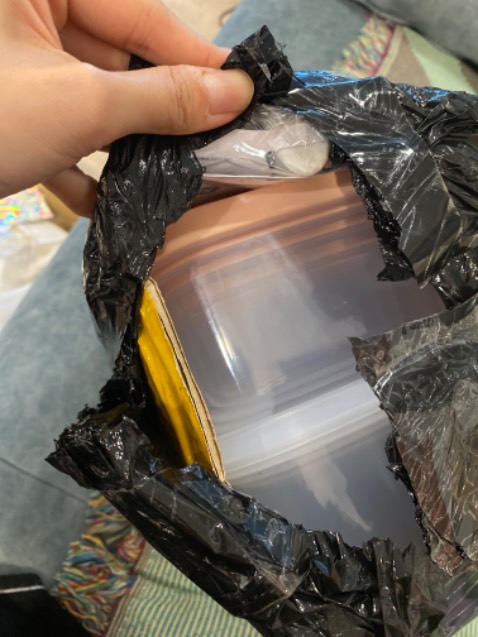 sai màu, ko giống trên trang web