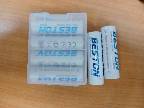 Pin cầm chắc tay, đang dùng nên chưa biết dung lượng sạc đầy dùng được lâu như pin cũ trước đây không, nhưng cảm quan nhìn thấy khá ok, giá ổn.