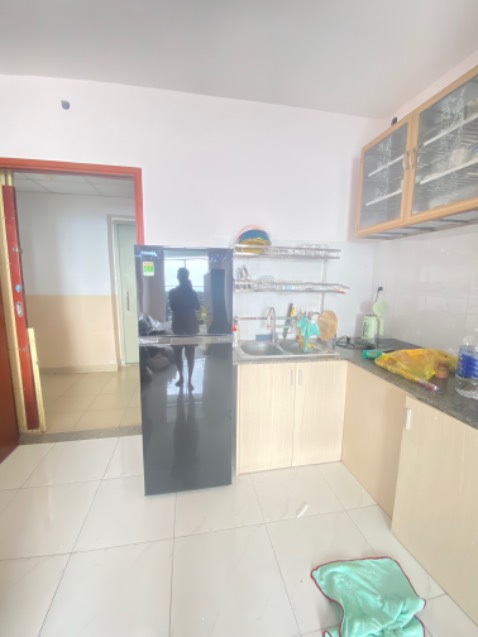 Tủ làm lạnh nhanh, nhẹ, đẹp. Tiết kiệm điện. Do nhà mình mới mua, trc giờ chưa có tủ lạnh nên do đc lượng tiêu thụ điện trong tháng. Từ lúc mua tủ lạnh tiền điện tăng thêm 40k/tháng Tủ làm lạnh nhanh, nhẹ, đẹp. Tiết kiệm điện. Do nhà mình mới mua, trc giờ chưa có tủ lạnh nên do đc lượng tiêu thụ điện trong tháng. Từ lúc mua tủ lạnh tiền điện tăng thêm 40k/tháng