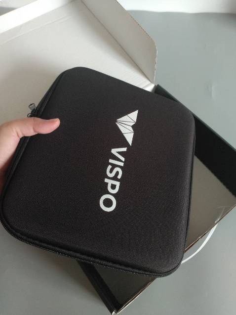 Máy chạy êm, đóng gói đẹp, trước mua 1 mẫu súng massage bên này rồi dùng tốt nên mua thêm loại mới, có voucher nên giá rất hời