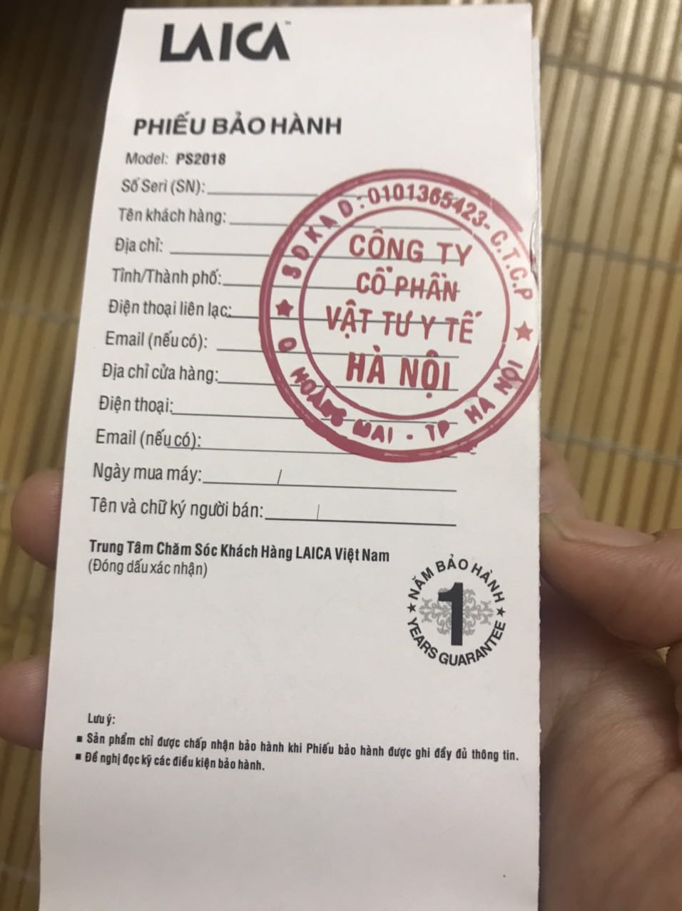 Thật thất vọng vì Tiki ngày càng đi xuống
Tôi đặt cân màu xanh và đây là những gì tôi nhận, giấy bảo hành như vậy thì tôi biết xem và tham khảo thế nào?