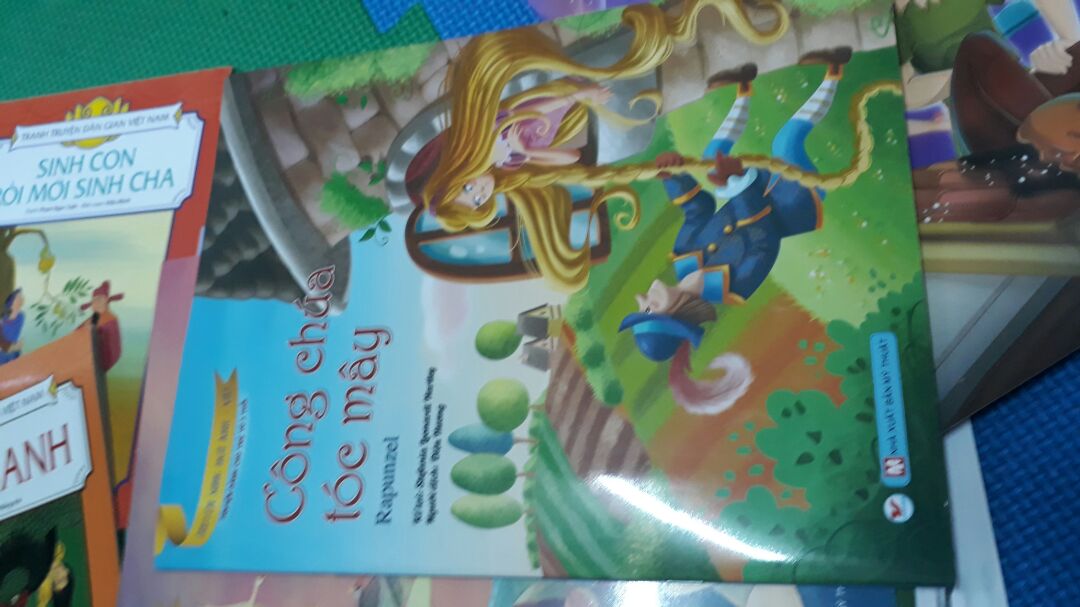 truyện tranh dân gian cho trẻ thêm kiến thức , bìa và bình ảnh đẹp.