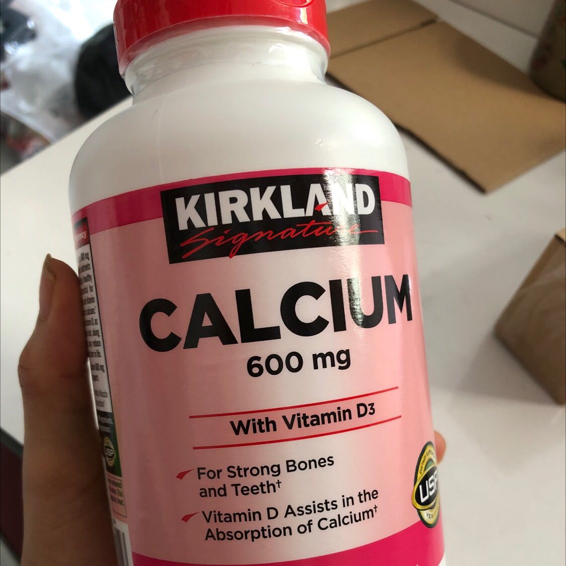 Mua nhiều lần shop rồi, đóng hàng nhanh và chắc chắn. Thuốc hạn sử dụng đên 4/2024