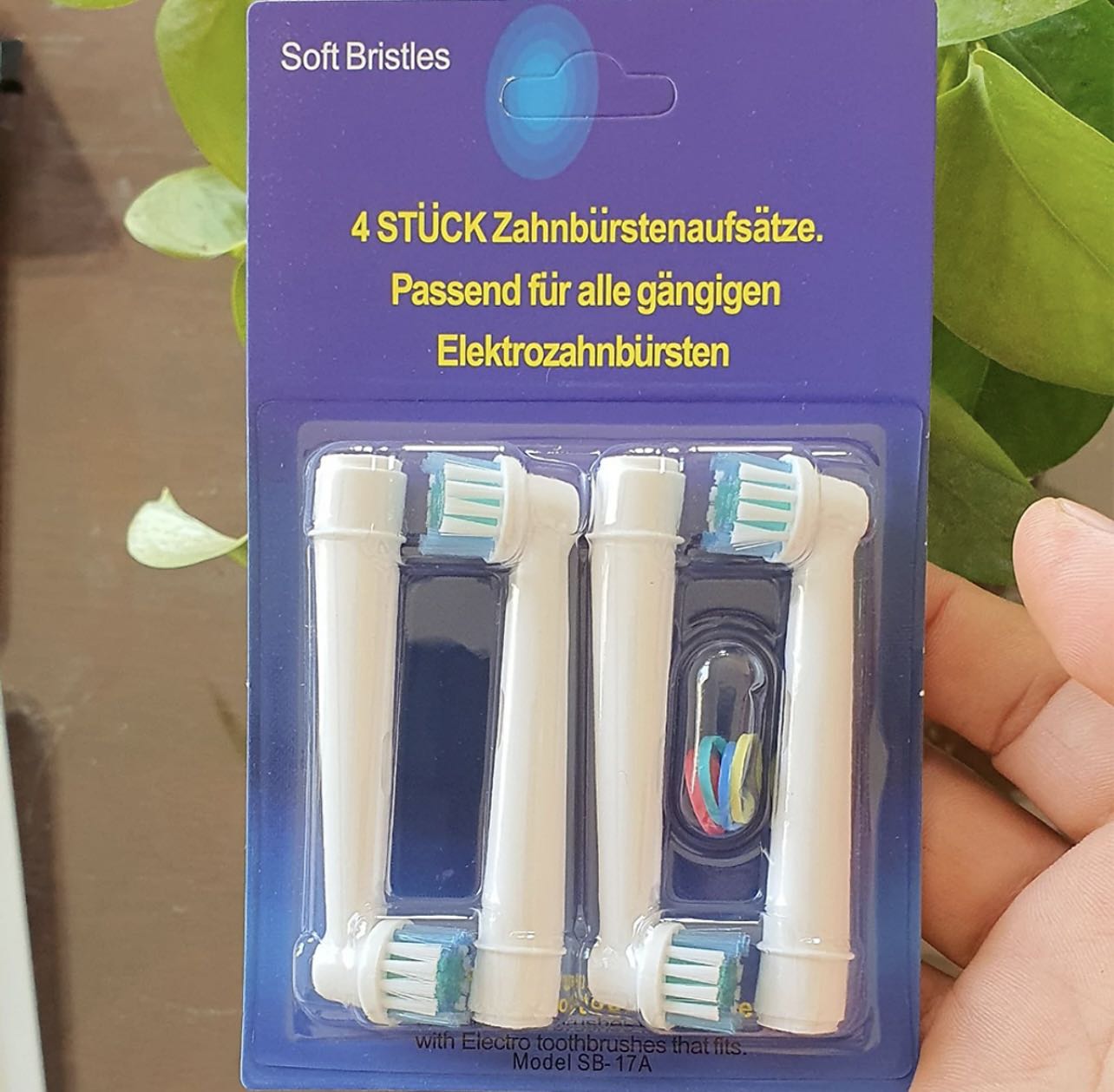 Hàng như quảng cáo