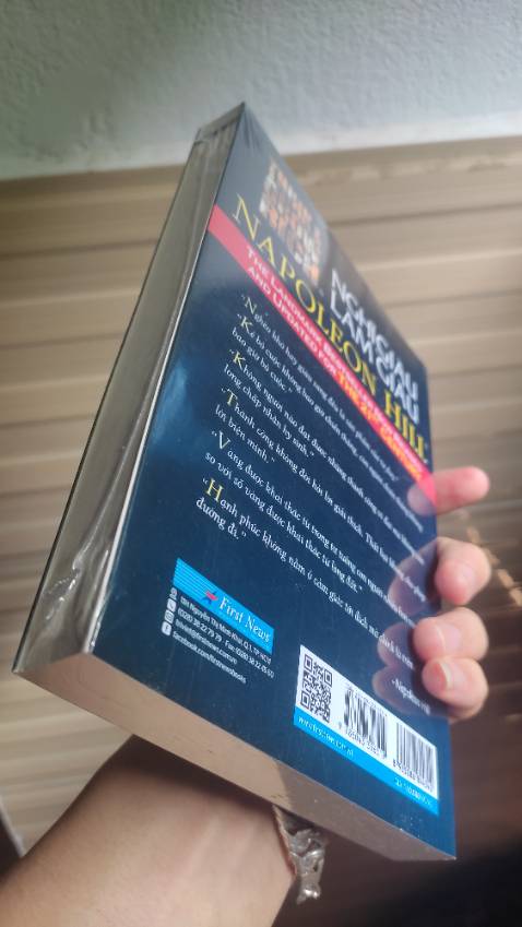 Mua sách cở Tiki mà còn mua ở Tiki Trading nữa thì chất lượng khỏi bàn, bao bì kỹ lưỡng, sách mới. Nếu dịch vụ tốt như này thì sẽ mãi ủng hộ Tiki về khoản mua sách🙌🙌