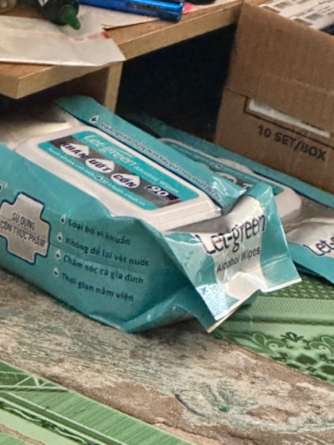 đã nhận hàng. hàng chính hãng. giao hàng hơi lâu